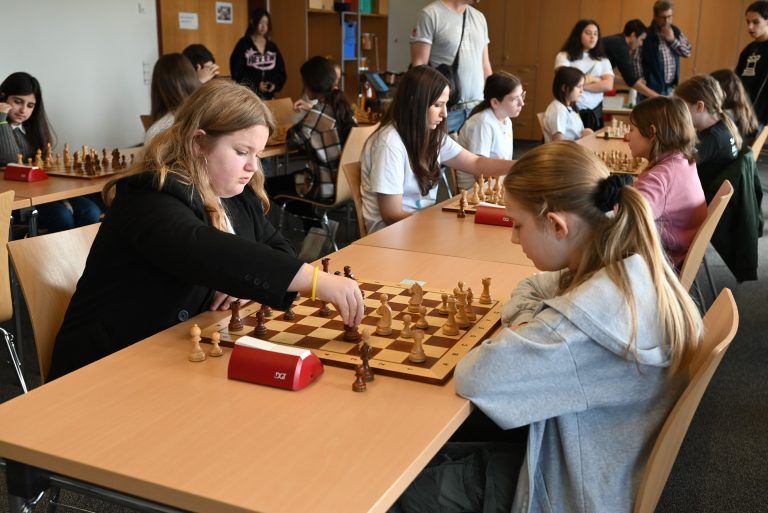 Landesfinale im Mädchen-Schulschach - Landesfinale im Mädchen-Schulschach