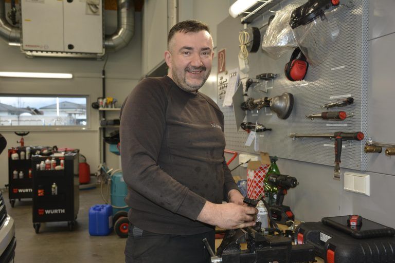 Bozidar Josanovic (Mechaniker) - Neue Autowerkstatt in Altenstadt