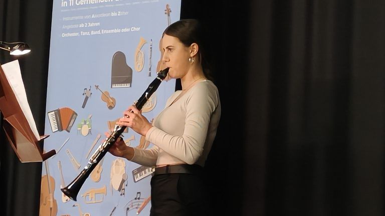 Katharina Schöch. - Klarinettenkonzert der Musikschule Walgau