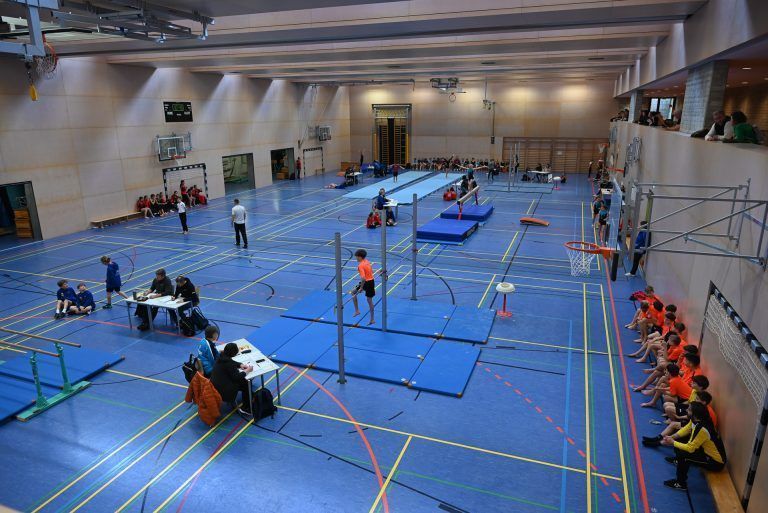 Das Turn10-Landesfinale wurde in der SMS Hohenems ausgetragen. - Körperdisziplin auf höchstem Niveau - Körperdisziplin auf höchstem Niveau
