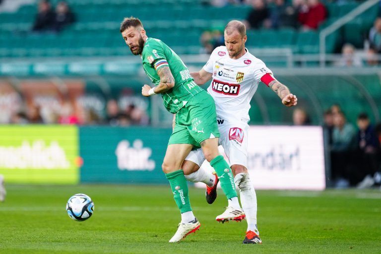 ABD0071_20240303 – WIEN – STERREICH: (Vlnr) Guido Burgstaller (SK Rapid) und Matthias Maak (SC Austria Lustenau) am Sonntag, 03. Mrz 2024, whrend der Admiral Bundesliga-Begegnung, 21. Runde, zwischen SK Rapid und SC Austria Lustenau in Wien. – FOTO: APA/EVA MANHART