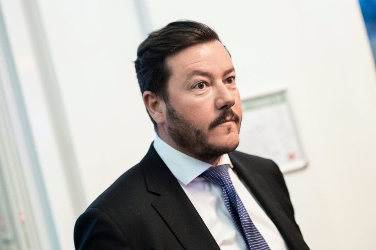 ABD0098_20240307 – DSSELDORF – DEUTSCHLAND: ARCHIV – 02.03.2020, Nordrhein-Westfalen, Dsseldorf: Ren Benko, sterreichischer Immobilien-Unternehmer, kommt zum Stndehaus-Treff der Rheinischen Post. Der sterreichische Investor Ren Benko hat Insolvenz als Unternehmer angemeldet. Das besttigte eine Sprecherin des Innsbrucker Landgerichts am Donnerstag der Deutschen Presse-Agentur, nachdem die ÇKronen ZeitungÈ zuvor darber berichtet hatte. Foto: Marcel Kusch/dpa +++ dpa-Bildfunk […]