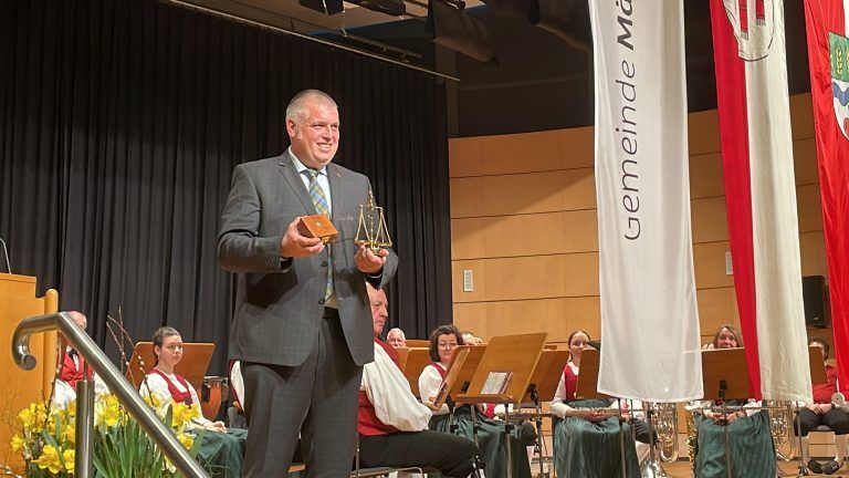 Neuer Bürgermeister Mäder