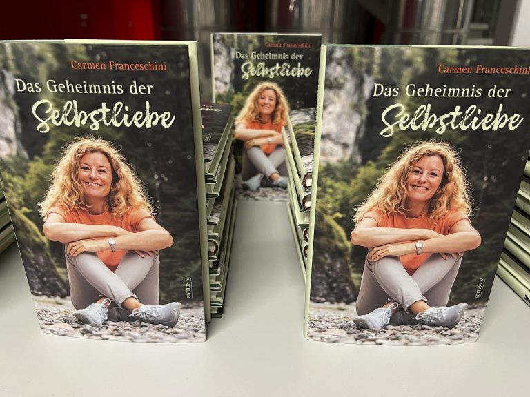Carmen Franceschini und ihr Geheimnis der Selbstliebe wurde in Buchform präsentiert