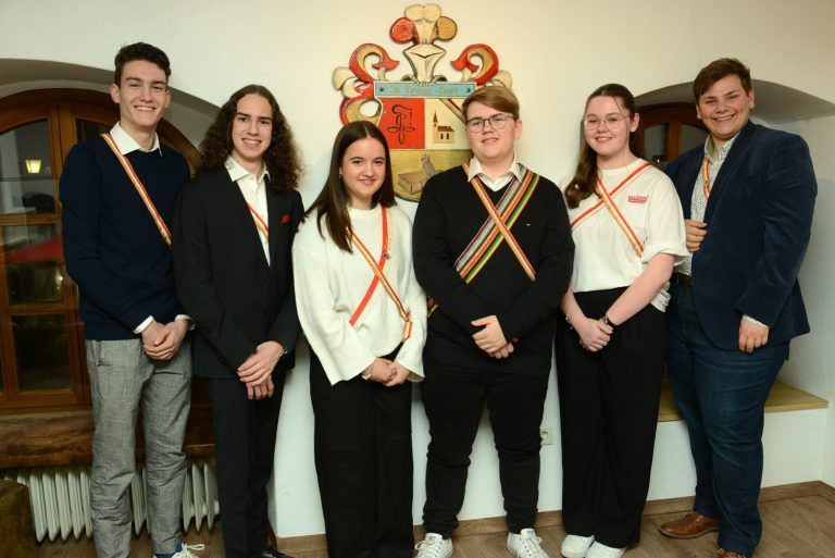 Der Clunia-Vorstand: Jonas Prenn, Kevin Rusch, Sophia Stieger, Jakob Hammerer, Marie Hammerer und Luca Schöch. - © KMV Clunia/Öller