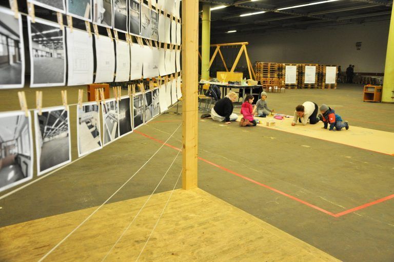 Die alten Industriehallen der CampusVäre wurden zur Spielwiese für kreative Kinder. - © Laurence Feider