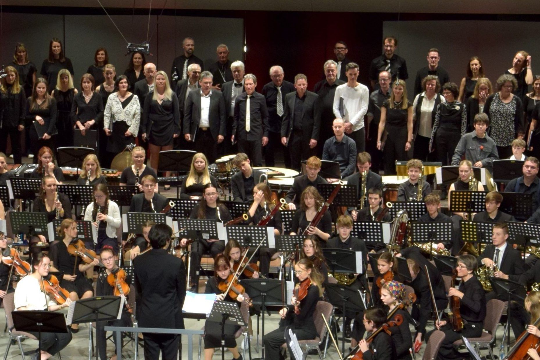 Konzert der jungPHIL (Junge Philharmonie des Vorarlberger Südens), Ramschwagsaal, mit Gastchor Gioia
