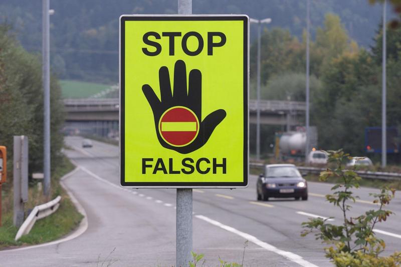 Vorsicht, Geisterfahrer! So reagieren Sie richtig