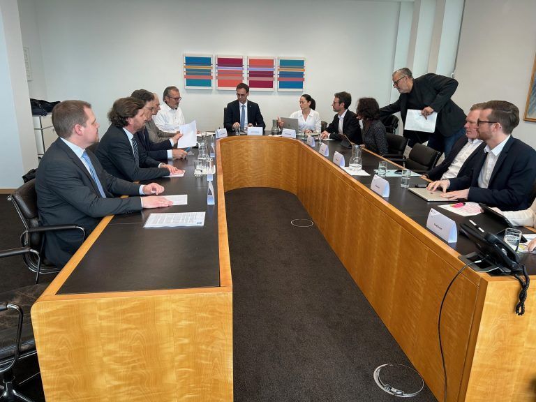 Hypo Landesbank Vorarlberg Politik Landeshauptmann Aufschluss