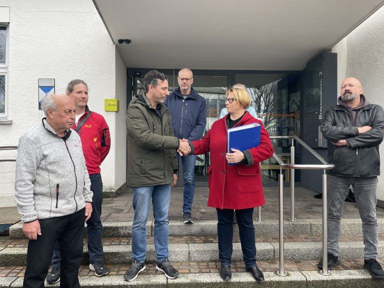 Unterschriftenübergabe Bürgerinitiative Altach 15.03.2024