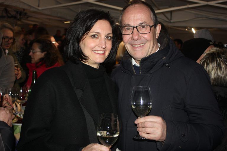 Rankweil Vizebürgermeister Andreas Prenn mit Gattin Cornelia waren beim Kellerfest im Gasthof Mohren mit dabei und amüsierten sich prächtig. - © VN-TK