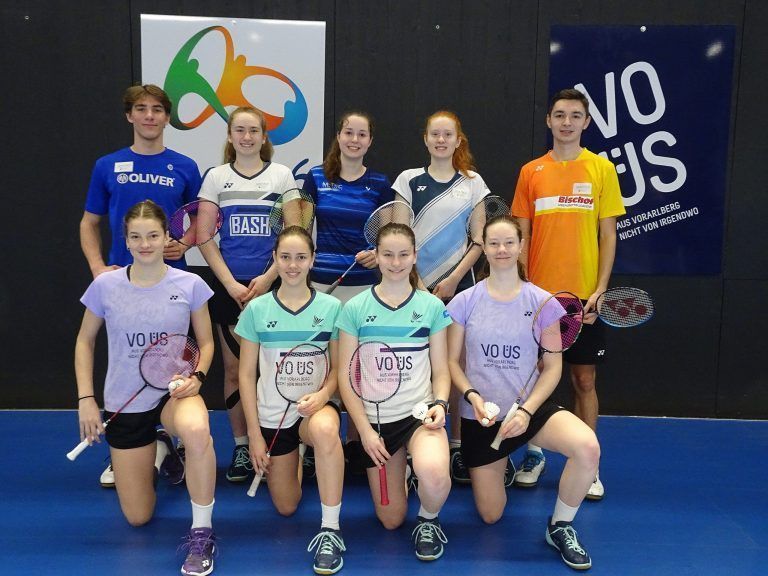 Der aktuelle VBV Kader: v.l. hintere Reihe: Jakob Rinner, Lena Rumpold, Sarah Dlapka, Anja Rumpold, Ilija Nicolussi / v.l. vordere Reihe: Amelie Thurnher, Jana Weissenbach, Matilda Simma, Fiona Scrinzi. - © cth, Turnierfotos Martin Göggel ÖBV