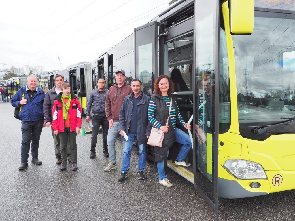 Über 60 Teilnehmer beim ersten VMOBIL Bus-Karrieretag