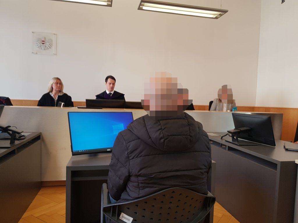 Kreuzbar-Wirt von Räuber überfallen: „Schlug wie ein Boxer auf mich ein“