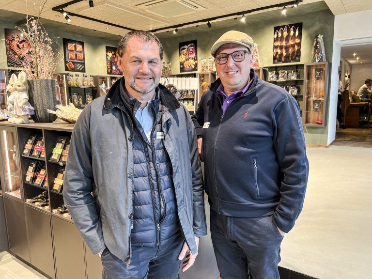 Roman Giesinger (Meusburger) und Didi Eisenhofer (Freihof) bei der Besichtigung