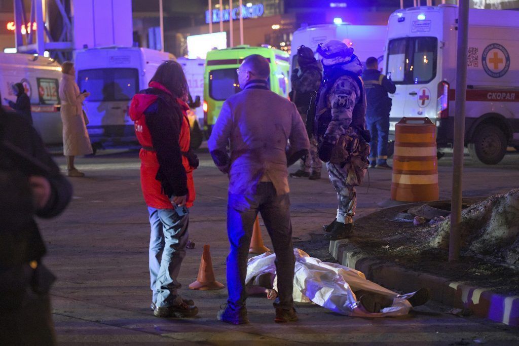 Mehr als 90 Tote bei Anschlag in Moskau
