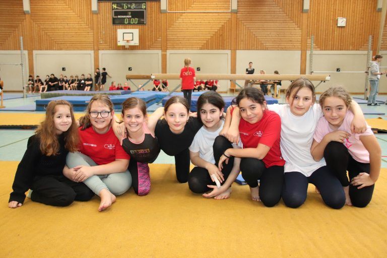 Turn10 Schulmeisterschaft im Gerätturnen 