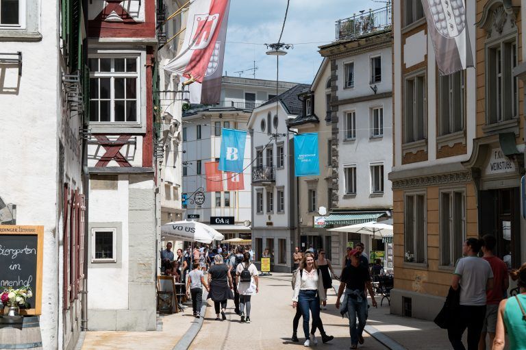 Fußgängerzone Tourismus Festspielzeit Bregenz Innenstadt