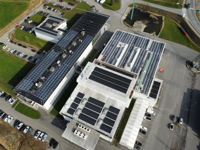 PV Anlage Russmedia Schwarzach
