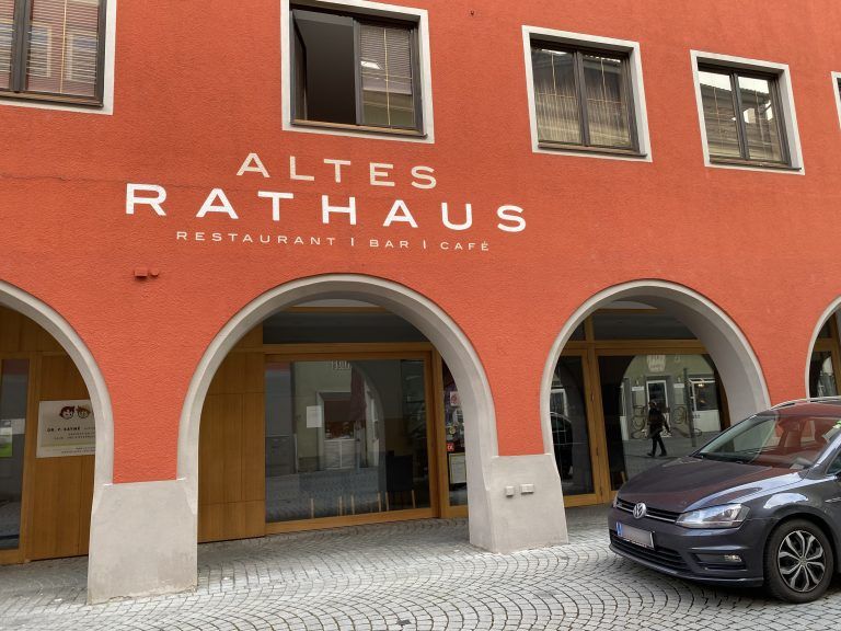 Altes Rathaus Neueröffnung, Restaurant