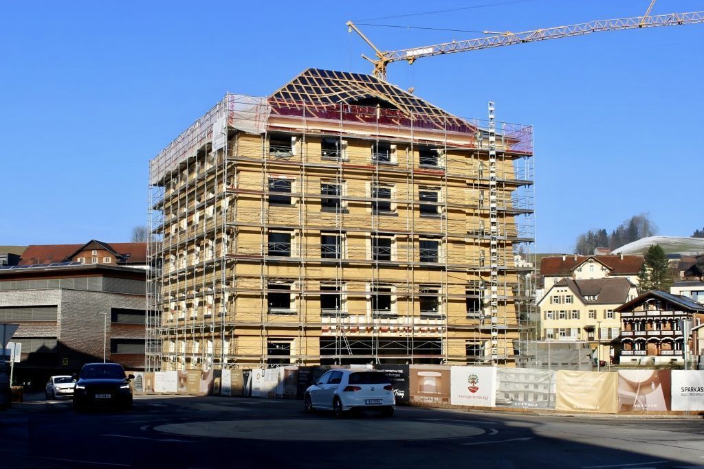 Egger Posthaus wird „eingekleidet“