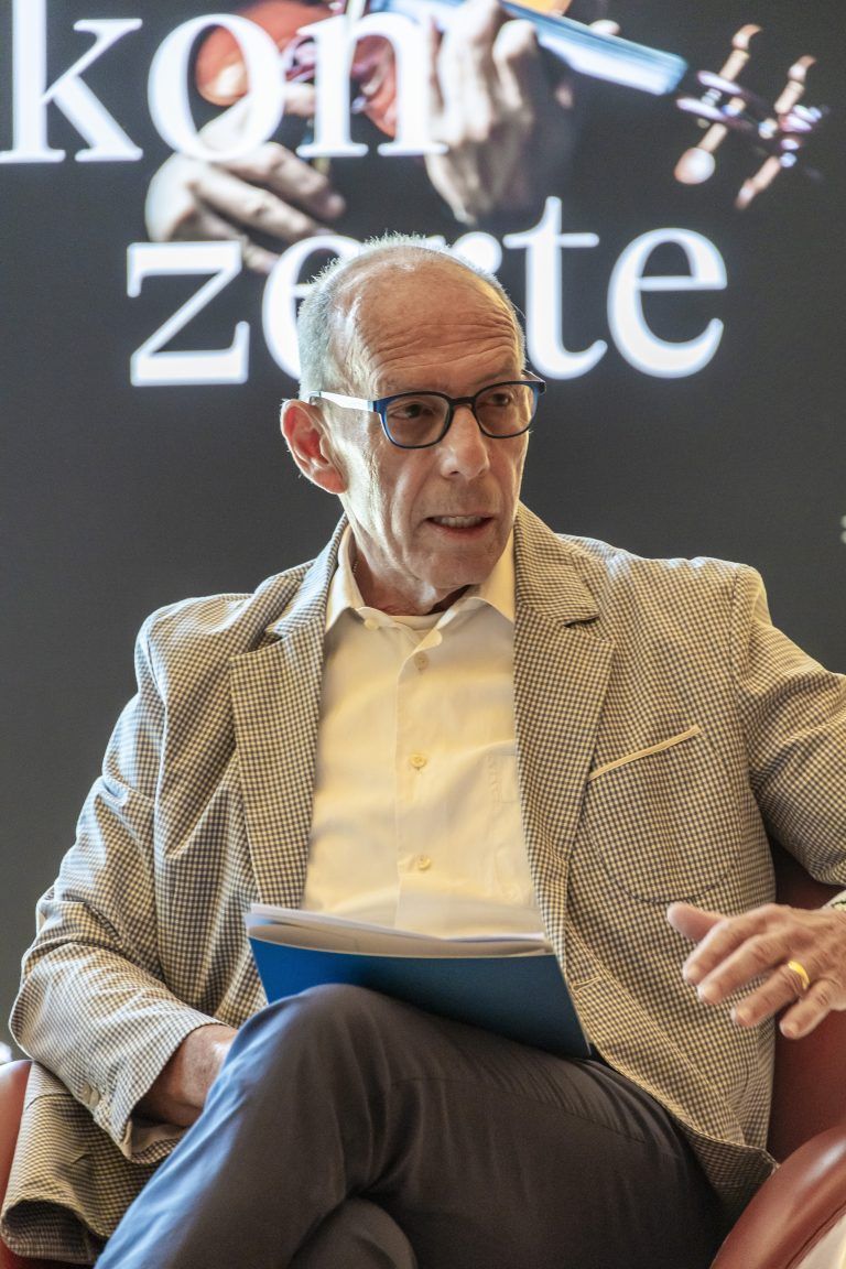 Saison 2023/24 der Bregenzer Meisterkonzerte Michael Ritsch, Bürgermeister der Landeshauptstadt Bregenz Michael Rauth, Stadtrat für Kultur Judith Reichart, Leiterin des Kulturservice Bregenz Richard Dünser, Komponist