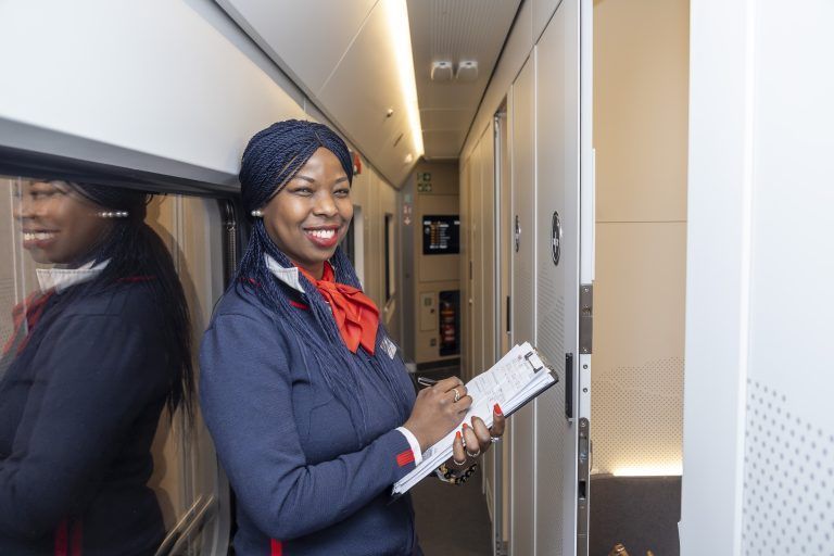 Unterwegs mit dem neuen Nightjet Schlafwagen Liegewagen der ÖBB Nachtzug Öffentliche Verkehrsmittel Wagon Wien nach Bregenz