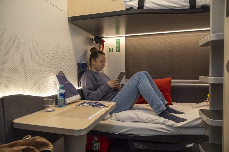 Unterwegs mit dem neuen Nightjet Schlafwagen Liegewagen der ÖBB Nachtzug Öffentliche Verkehrsmittel Wagon Wien nach Bregenz