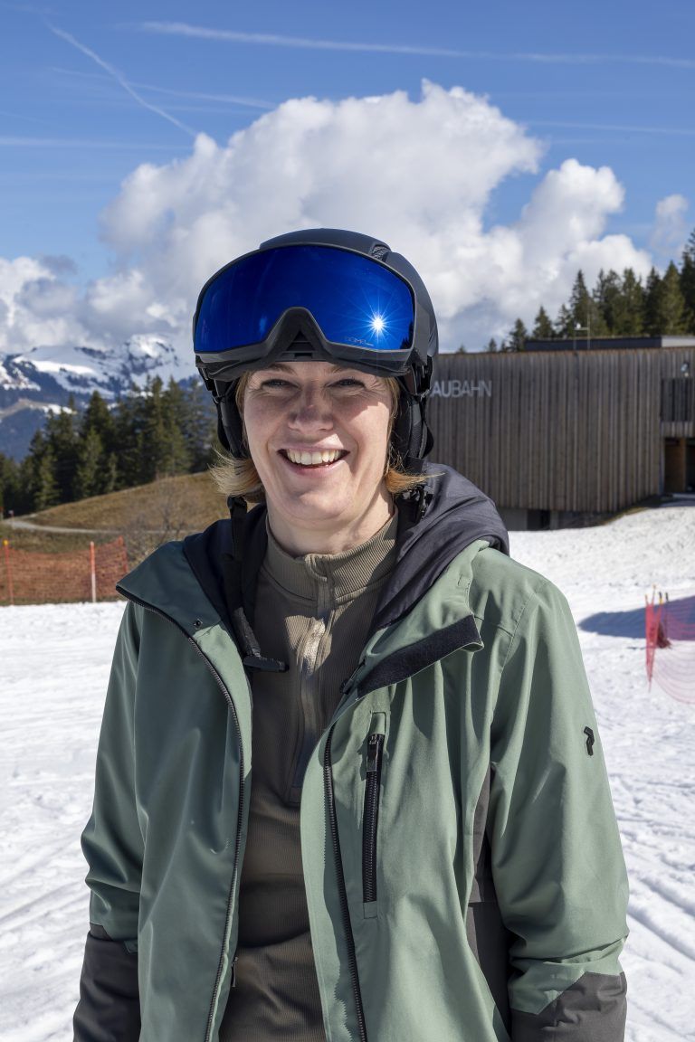Reportage Schulolympics Bundesmeisterschaften Ski Alpin rund ums Ziel Gastronomie Umfrage Schüler Skifahren