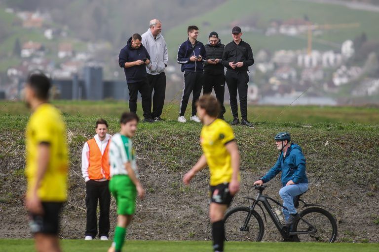 Fu§ball, VN.at-Eliteliga, Austria Amateure vs FC Hrbranz Bitte auch das Umfeld (Rheinvorland/Baustelle) ein wenig festhalten