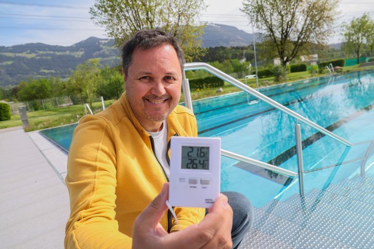 Bilder zum Start in die Freibad-Saison, Oliver Tschabrun