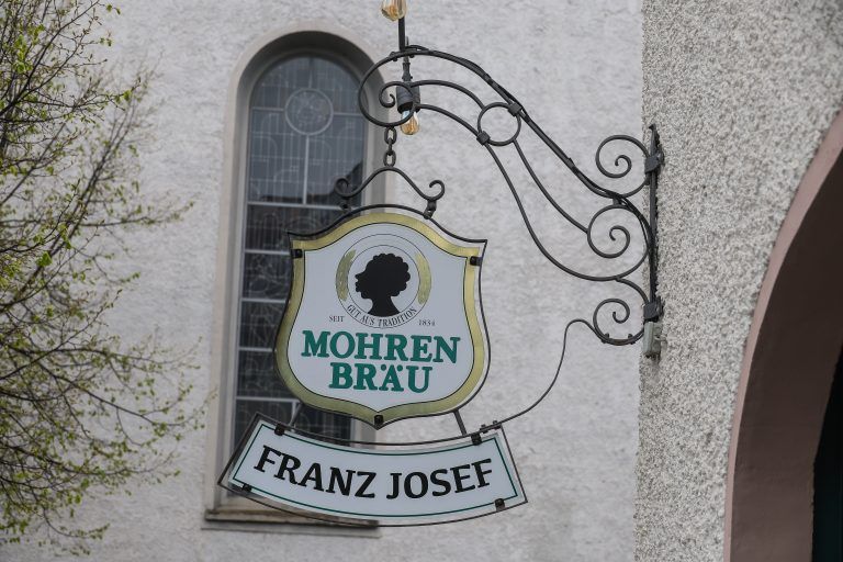 Austria-Cafe vor Neuerffnug