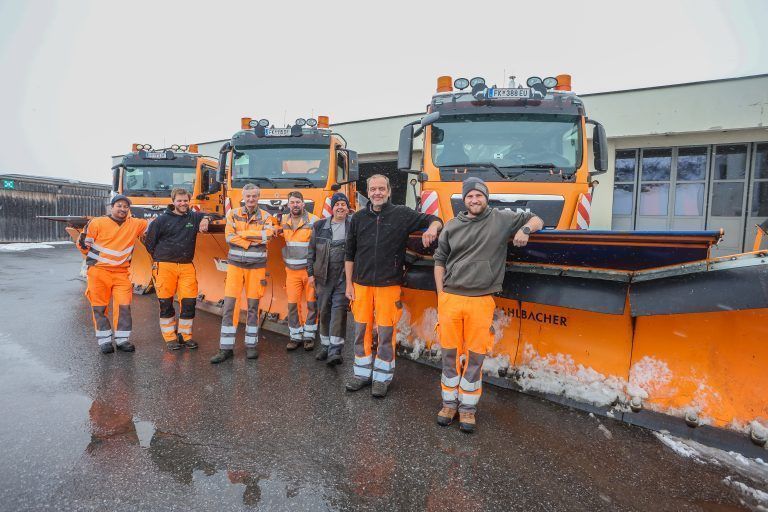 Schnee – Verkehrssituation am Arlbergpass, Sperre Arlbergtunnel, Alpe Rauz