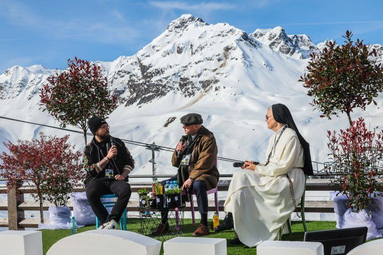 versus Festival im Skigebiet (Nova Stoba am Berg)