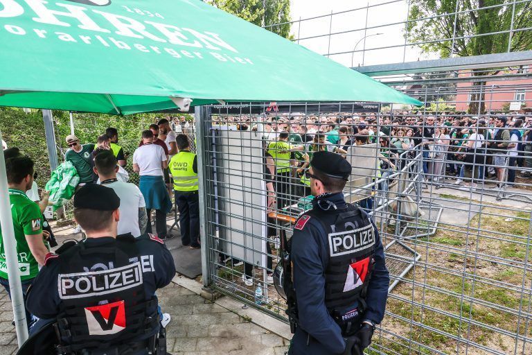 Fu§ball, Derby, SC Austria Lustenau – SCR Altach, ACHTUNG: EXEKUIVE UNBEDINGT VERPIXELN!!!!!!