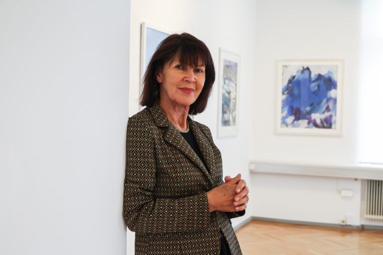 Vorarlbergerin des Tages mit Knstlerin Carmen Margot Lins, treffen uns in der Villa Claudia, wo ihre aktuelle Ausstellung stattfindet, VdT