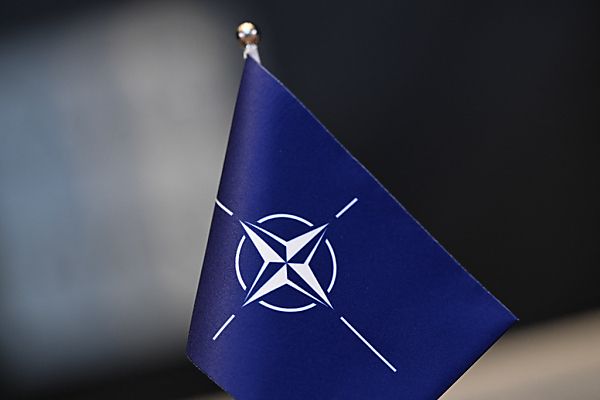 Außenminister der NATO-Staaten beraten in Brüssel