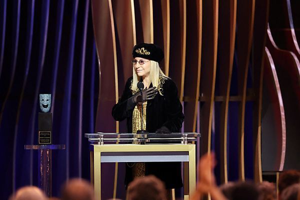 Streisand mit Liebeshymne gegen Antisemitismus