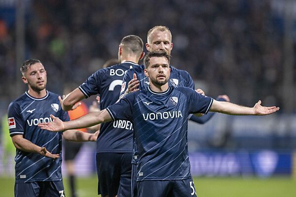 Doppelpack von Stöger bei wichtigem Ligasieg von Bochum