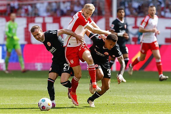 Leverkusen rettet Remis &#8211; Laimer bei Bayern-Sieg verletzt