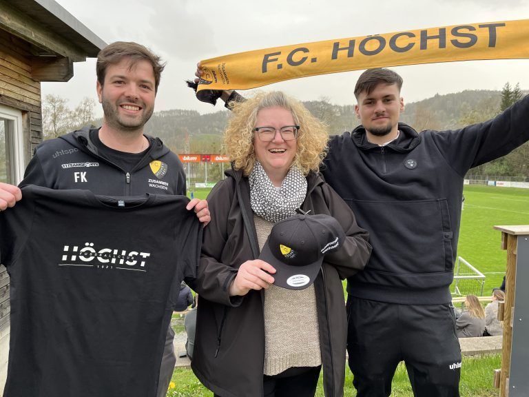 Rückrundenauftakt im Höchster Rheinaustadion - Rückrundenauftakt im Höchster Rheinaustadion