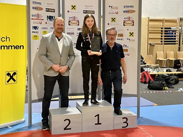 elina kröss platz 1 - ksk klaus tonangebend