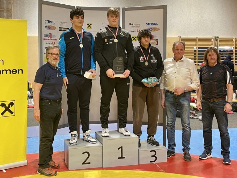 Leonhard Junger Platz 1 - ksk klaus tonangebend