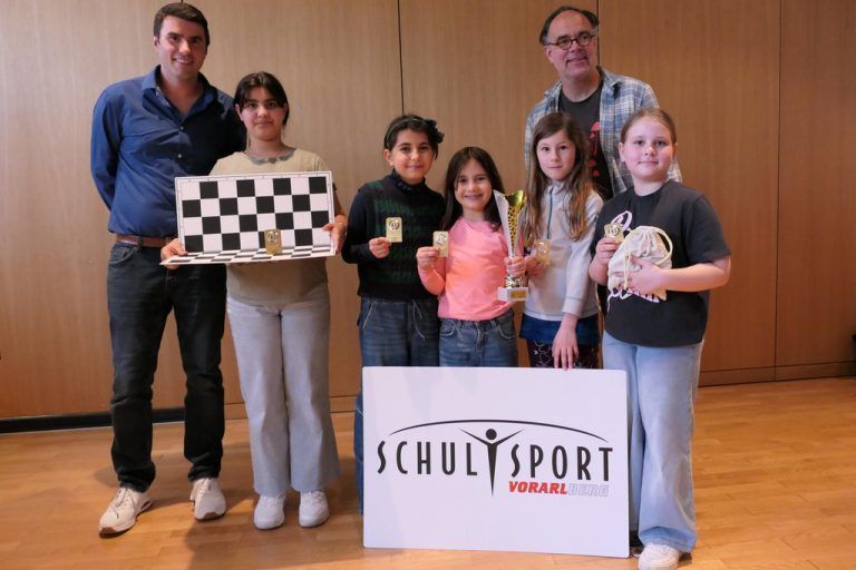 VS Tisis Mädchen - Schulschach in Altach