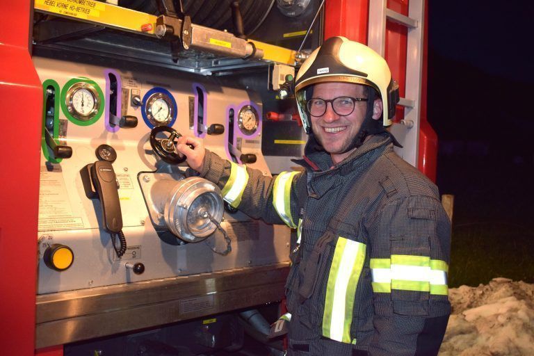 130 Feuerwehrmänner beteiligten sich an der Übung. - Feuerwehrübung Vorderwald