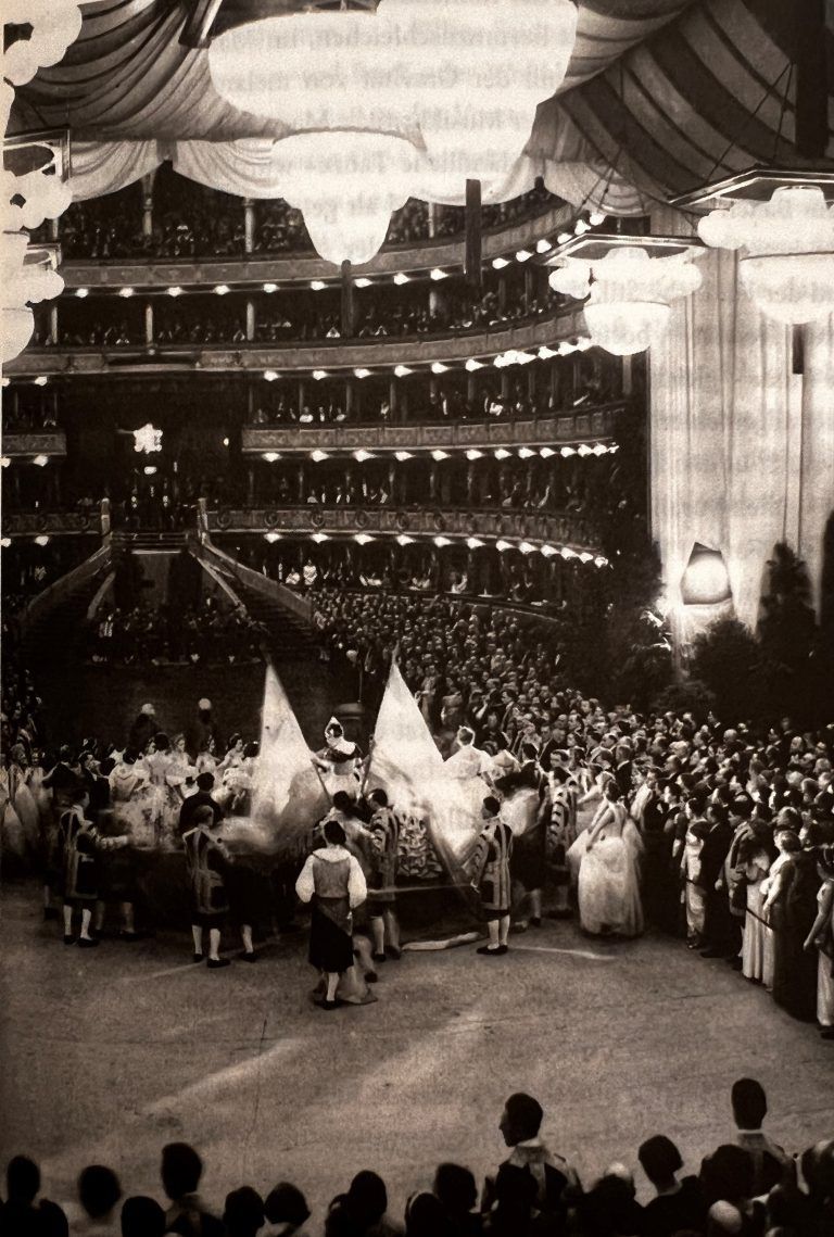 Maskeraden - Eine Kulturgeschichte des Austrofaschismus