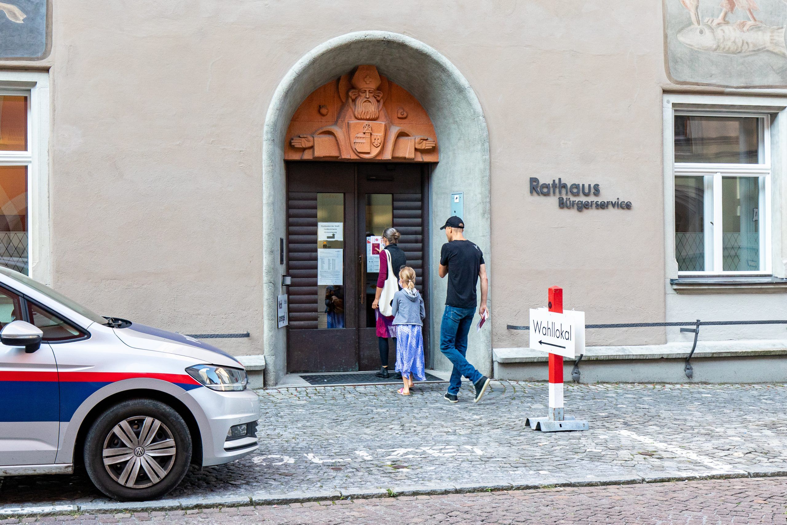 ABD0036_20200913 – FELDKIRCH –
STERREICH: Wahlsprengel 1 Rathaus Feldkirch am Sonntag, 13. September 2020, anlsslich der Vorarlberger Gemeinderats- und Brgermeisterwahl, in Vorarlberg. – FOTO: APA/EXPA/PETER RINDERER