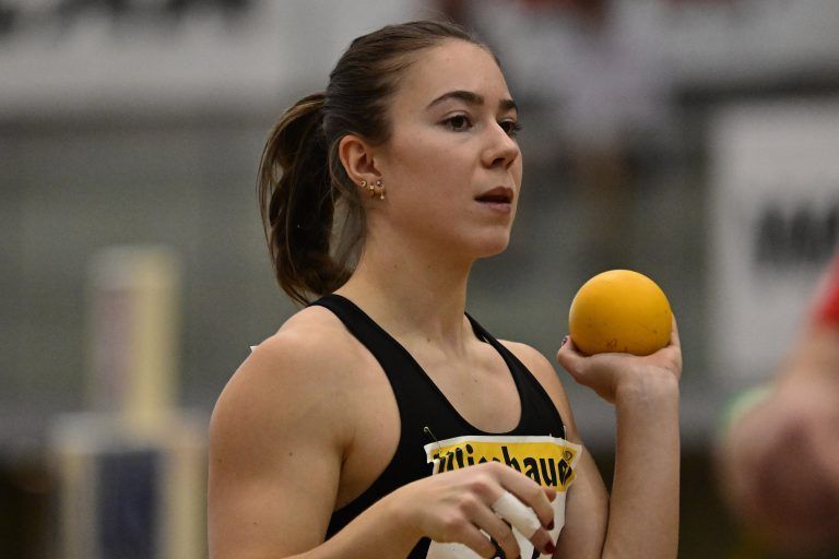 ABD0065_20240211 – LINZ – STERREICH: Isabel Posch (AUT, TS Lustenau) am Sonntag, 11. Februar 2024, im Rahmen der sterreichischen Mehrkampf Hallen-Meisterschaften in Linz. – FOTO: APA/EXPA/REINHARD EISENBAUER