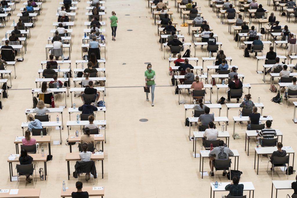 Das Land sucht drei Auserwählte für das Medizinstudium