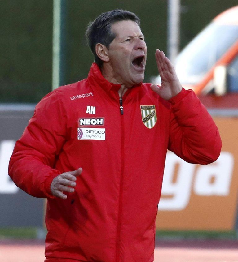ABD0175_20240420 – WOLFSBERG –
STERREICH: Andreas Heraf (Lustenau Trainer) am Samstag, 20. April 2024, anl. der Begegnung in der Qualifikationsgruppe zwischen RZ Pellets WAC und SC Austria Lustenau in Wolfsberg. – FOTO: APA/GERD EGGENBERGER